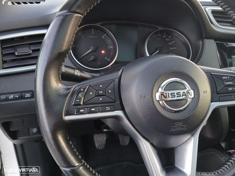 Nissan Qashqai 1.5 dCi N-Connecta Business - 19