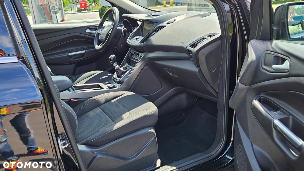 Ford Kuga 1.5 EcoBoost 2x4 Cool & Connect - 7