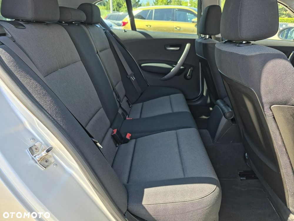 BMW Seria 1 116i - 14