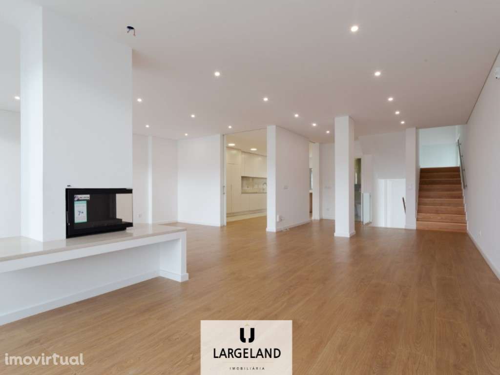 Moradia T3 - Santa Maria da Feira - Grande imagem: 2/29