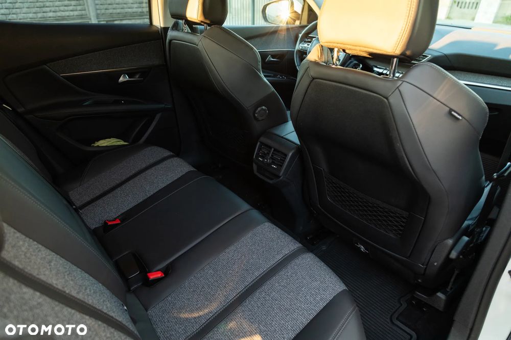 Peugeot 3008 THP 165 EAT6 Stop & Start Allure - 13