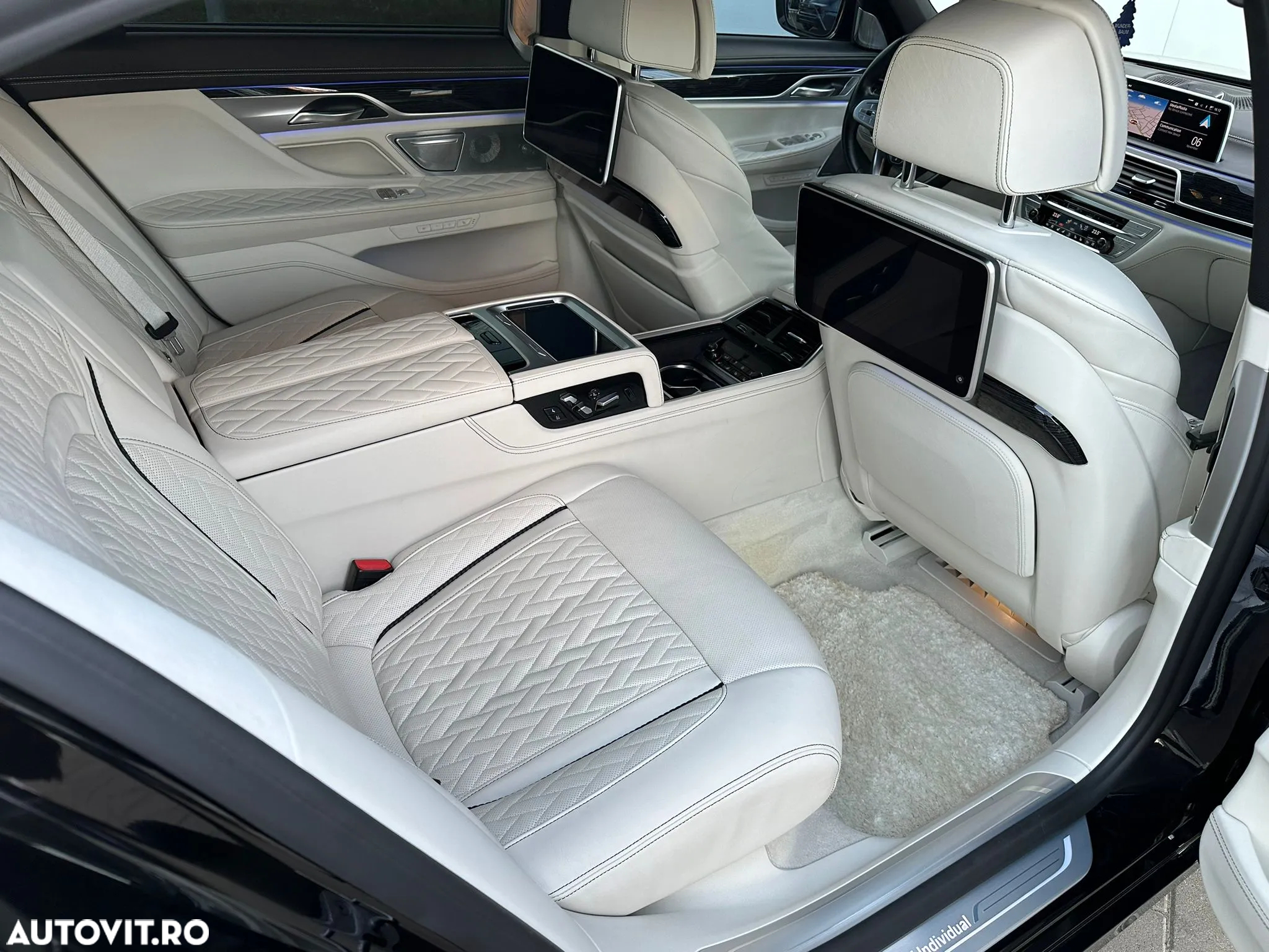 BMW Seria 7 750Li xDrive - 17