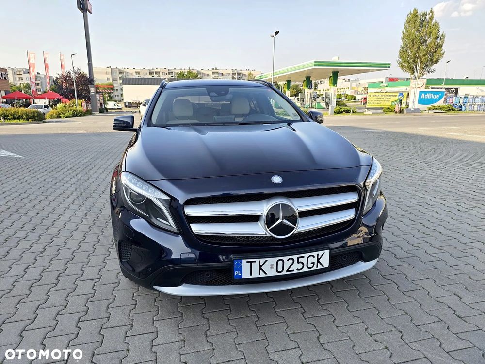 Mercedes-Benz GLA 250 4-Matic - 10