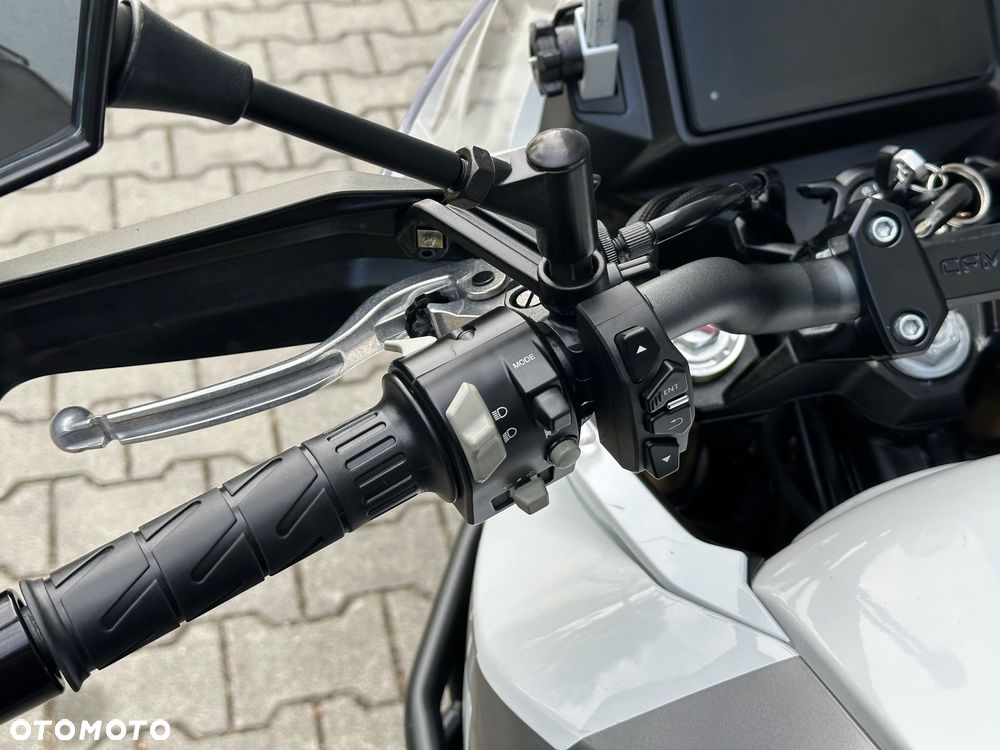 CFMoto 650 MT - 22