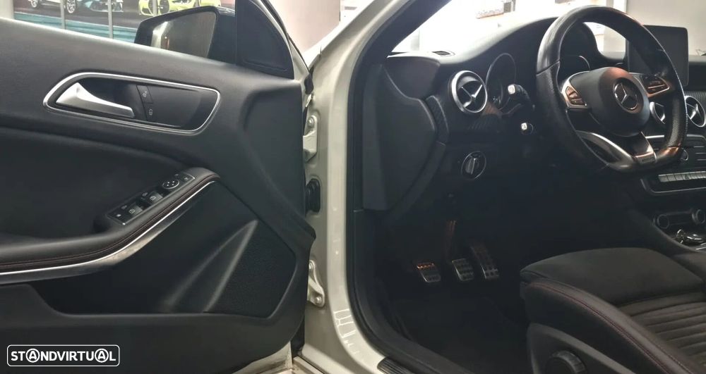 Mercedes-Benz A 180 - 21