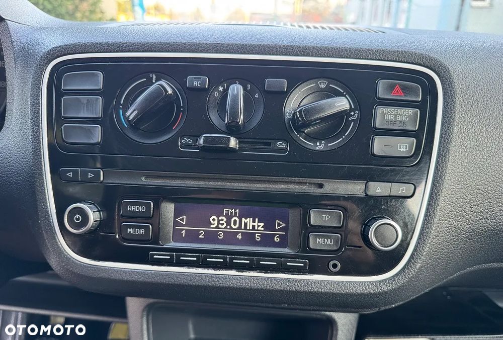 Volkswagen up! - 26