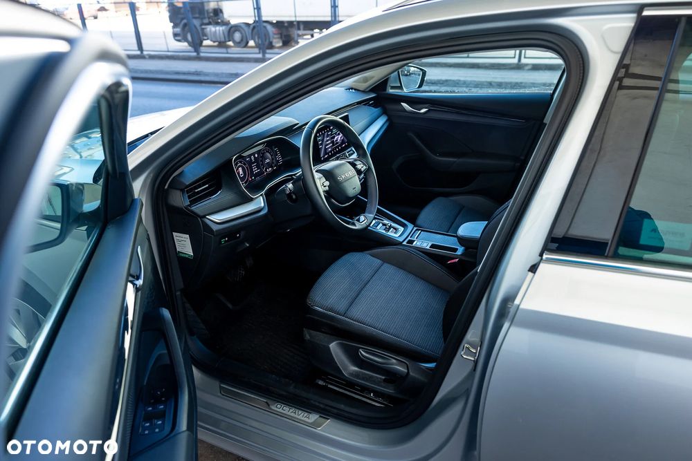 Skoda Octavia - 8