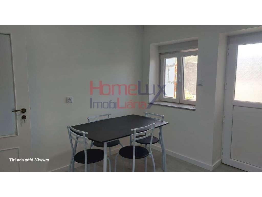 Apartamento T1 em São Pedro da Cova - Grande imagem: 3/8