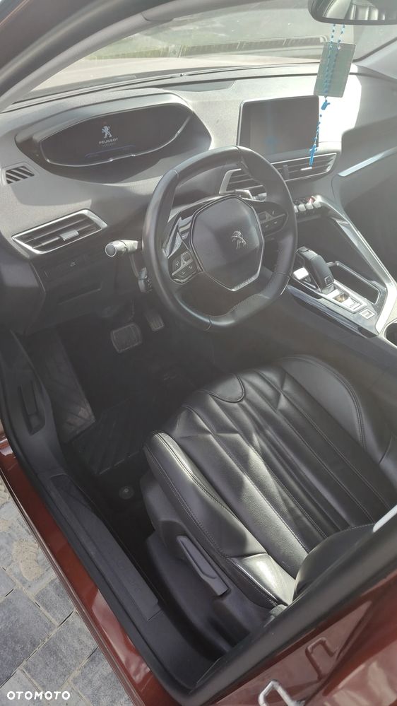 Peugeot 3008 1.2 PureTech Allure S&S EAT6 - 8