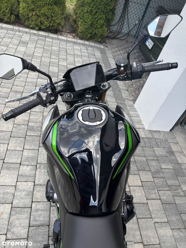 Kawasaki Z 900 - 6