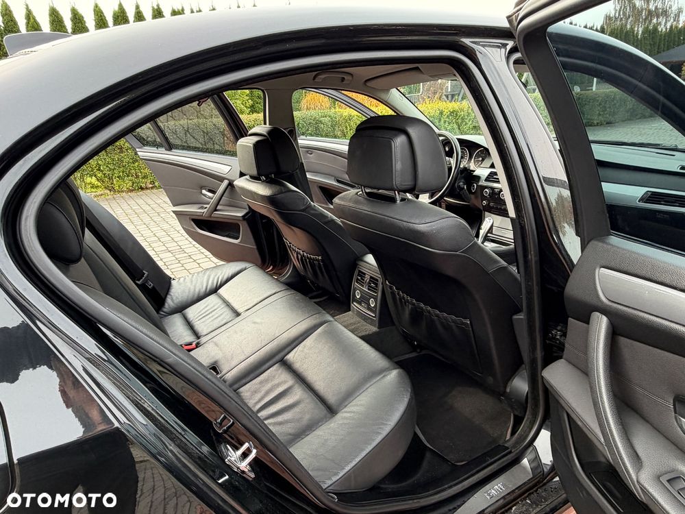BMW Seria 5 530d - 19