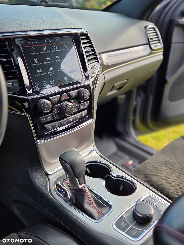 Jeep Grand Cherokee - 10