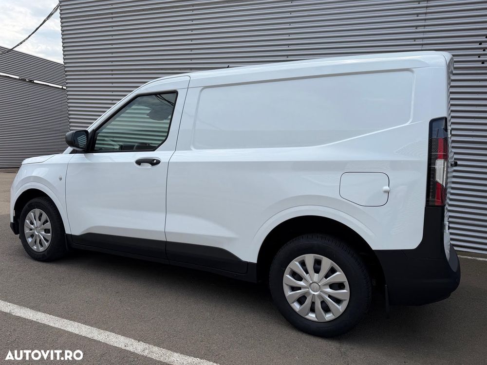 FORD Courier 2026 — imagine 23