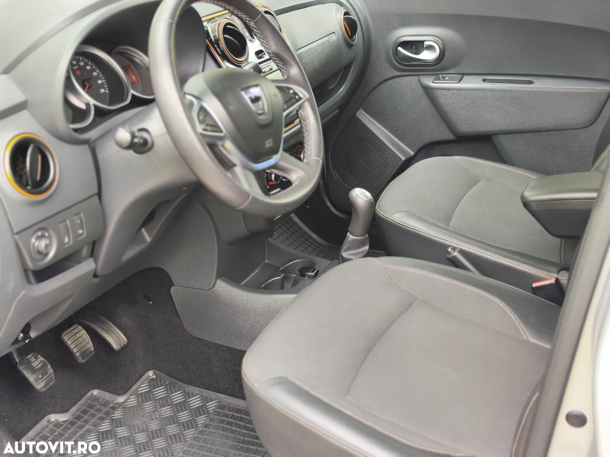 Dacia Dokker 1.5 dCi 90 CP Stepway - 22