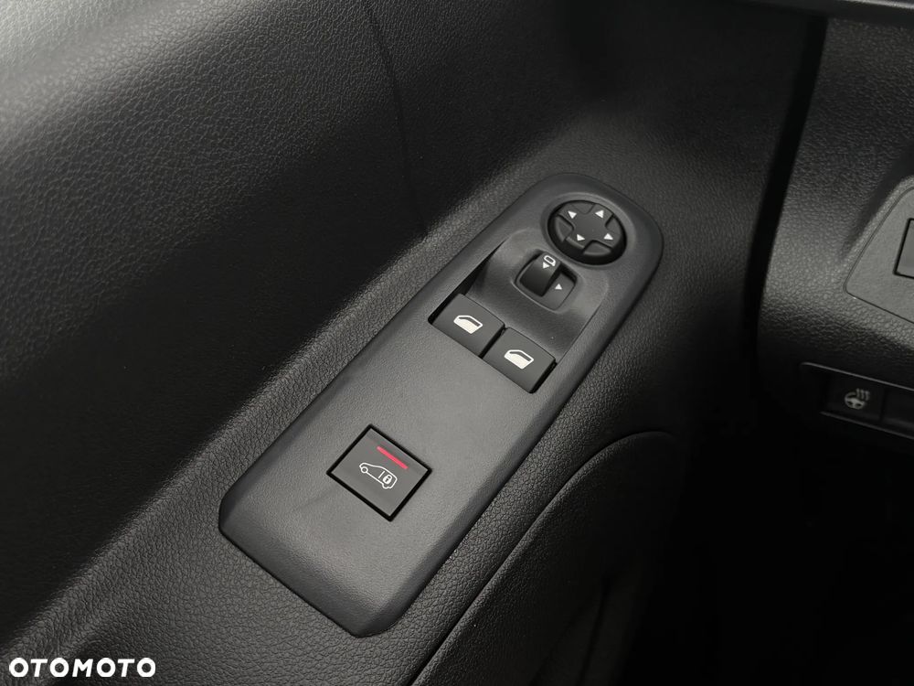 Opel Combo Cargo - 26