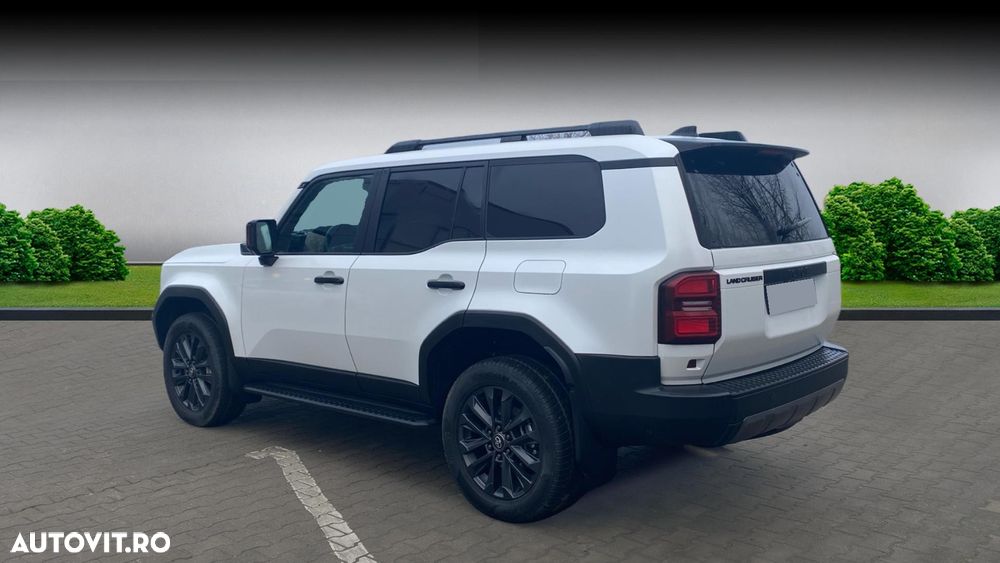 Toyota Land Cruiser 2.8l D-4D 204 CP A/T 7 locuri Luxury AVS - 3