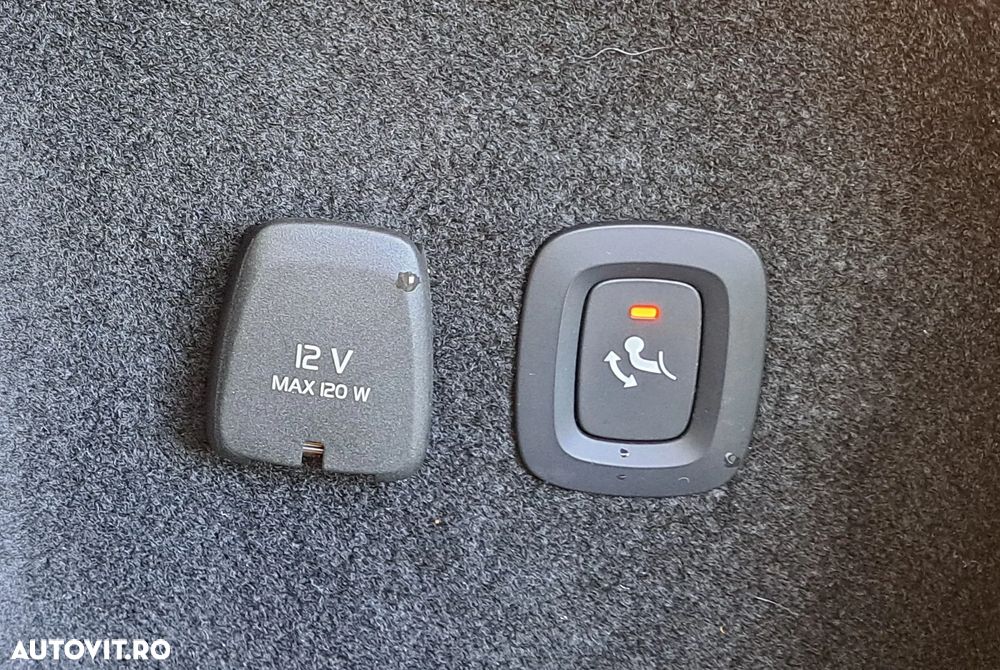 Volvo V60 T6 AWD Twin Engine Geartronic Momentum Pro - 17