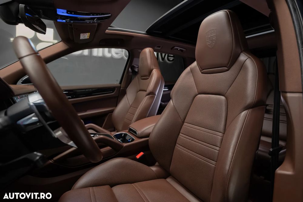 Porsche Cayenne - 25