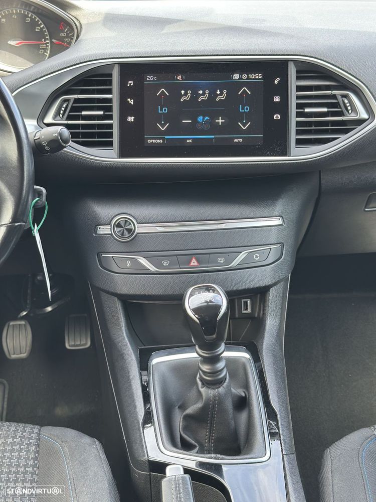 Peugeot 308 - 7