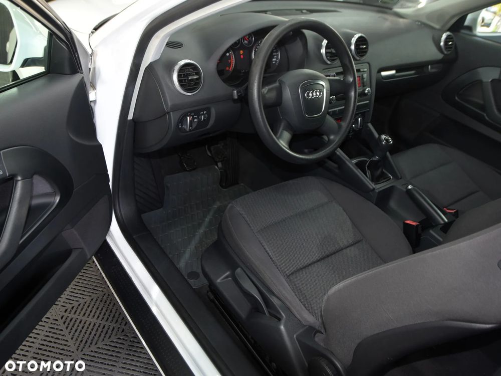 Audi A3 3-drzwiowe - 6