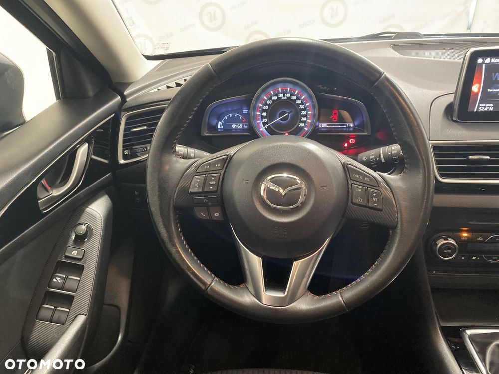 Mazda 3 1.5 D Skymotion - 11