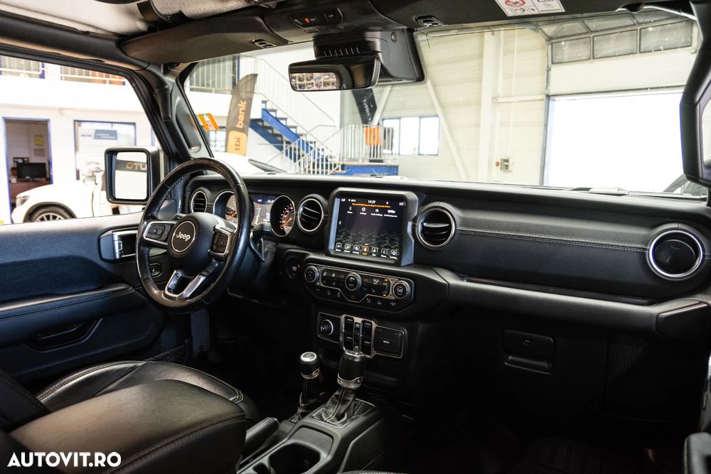 Jeep Gladiator 3.0L V6 Diesel AT8 4x4 264 CP Overland - 33