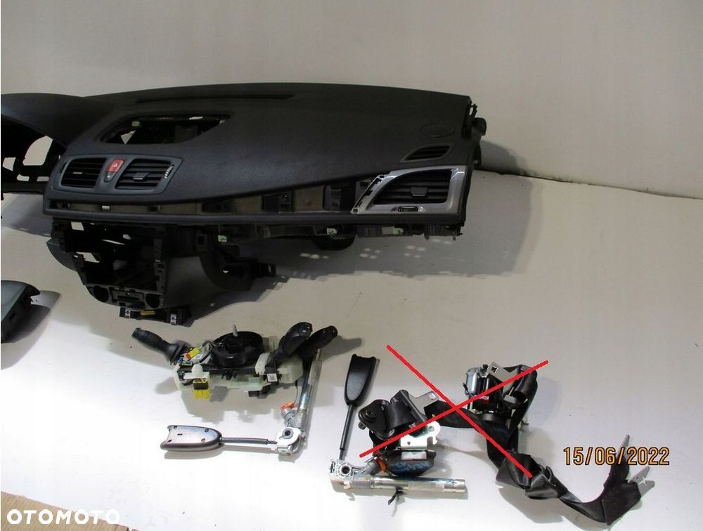 Konsola pulpit deska RENAULT MEGANE 3 III - 3