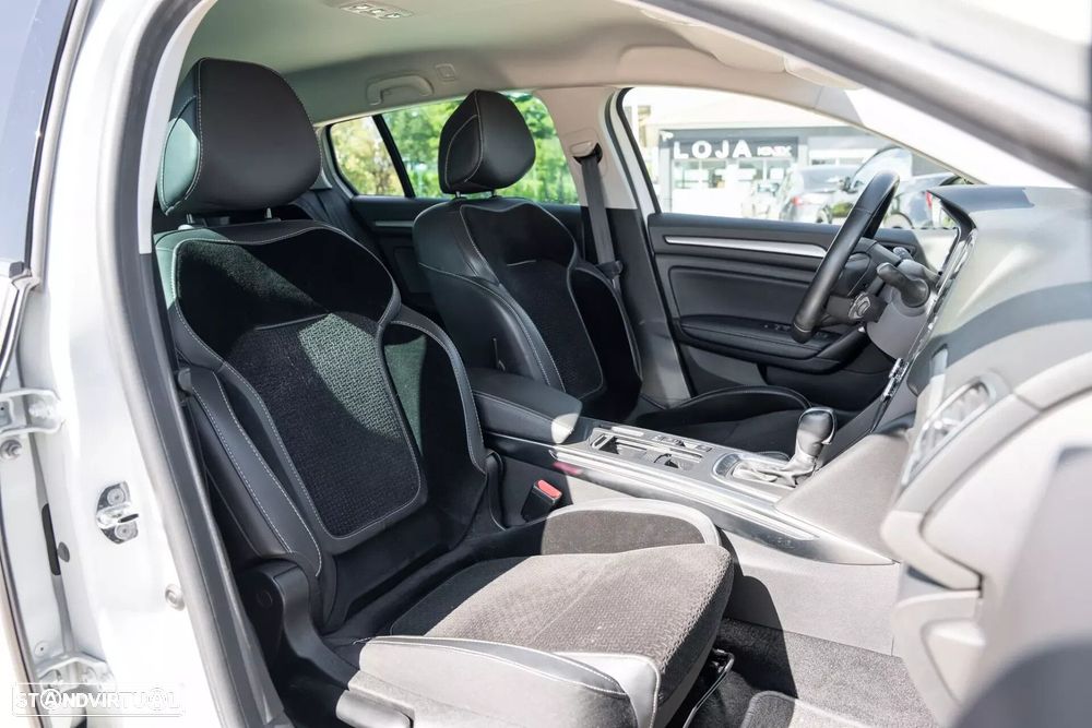 Renault Mégane Sport Tourer 1.5 Blue dCi Bose Edition EDC - 19