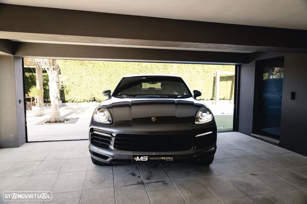 Porsche Cayenne Coupé E-Hybrid Platinum Edition - 9