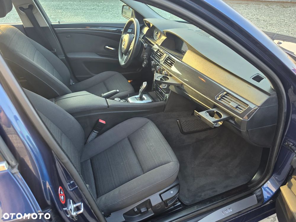 BMW Seria 5 525d Edition Exclusive - 31