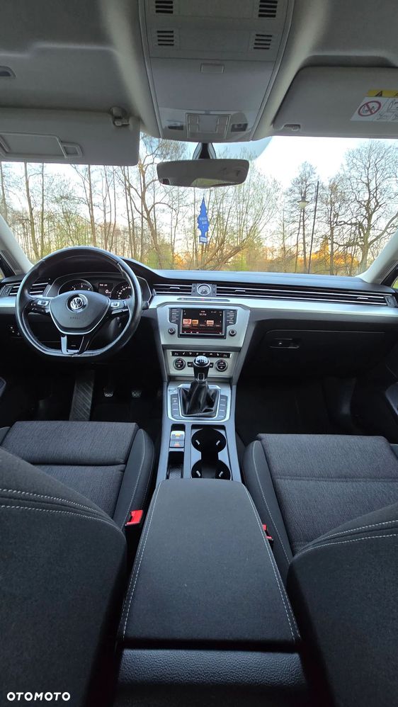 Volkswagen Passat - 7