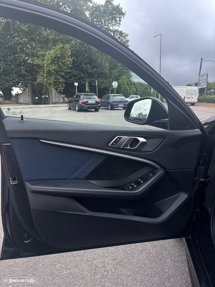 BMW 116 d Pack Desportivo M - 11
