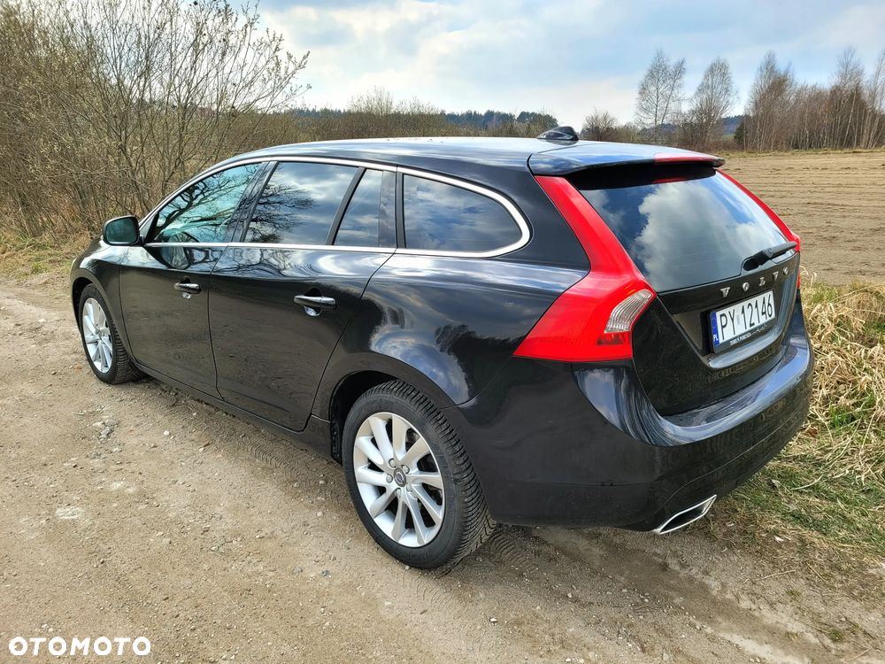 Volvo V60 D4 Drive-E Momentum - 5
