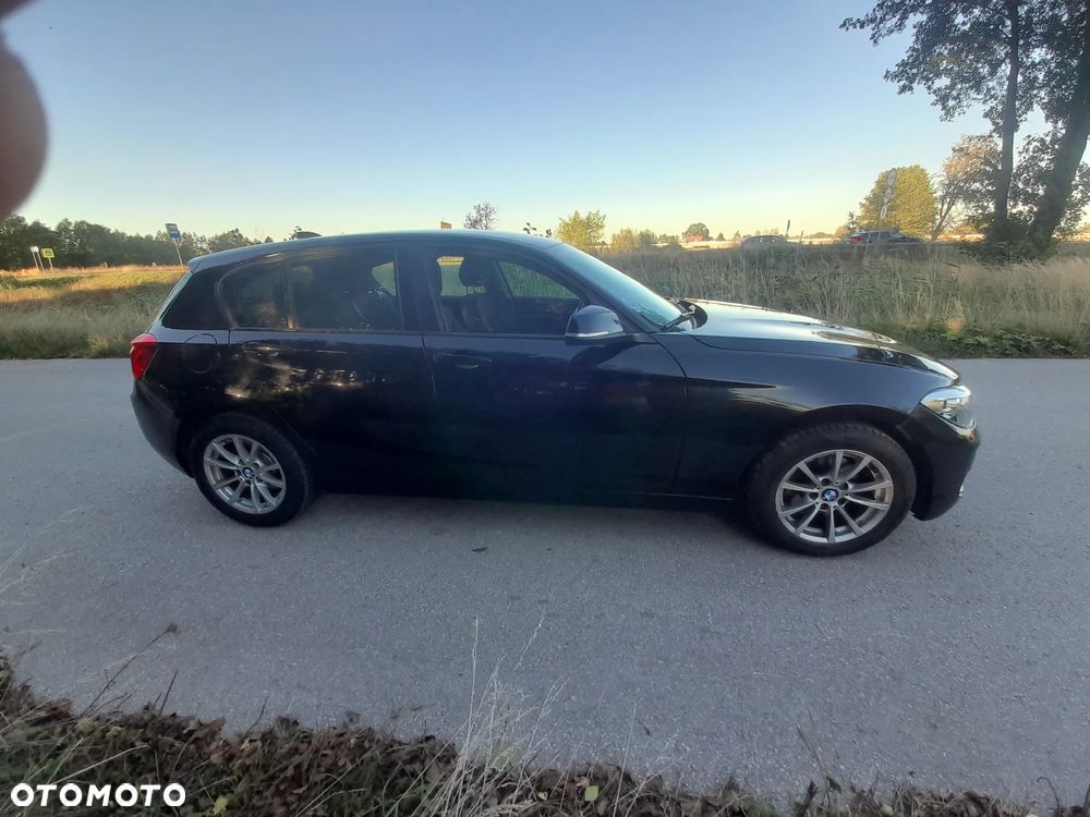 BMW Seria 1 120d - 4