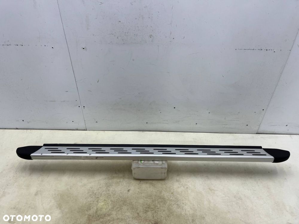 Nakładka progu Renault Captur 2 II 19r.- ASX 2 II 23r.- PRAWY stopień zewnętrzny oryginalny PRÓG - 1