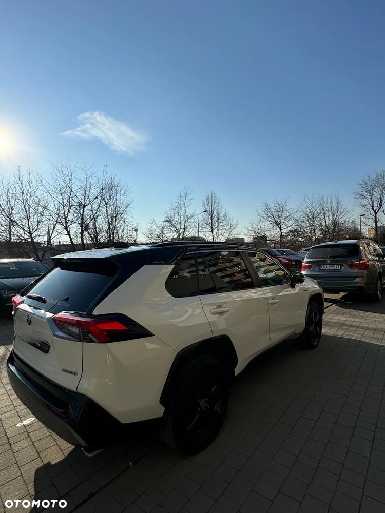 Toyota RAV4 ver-2-5-hybrid-selection-4x4 - 9