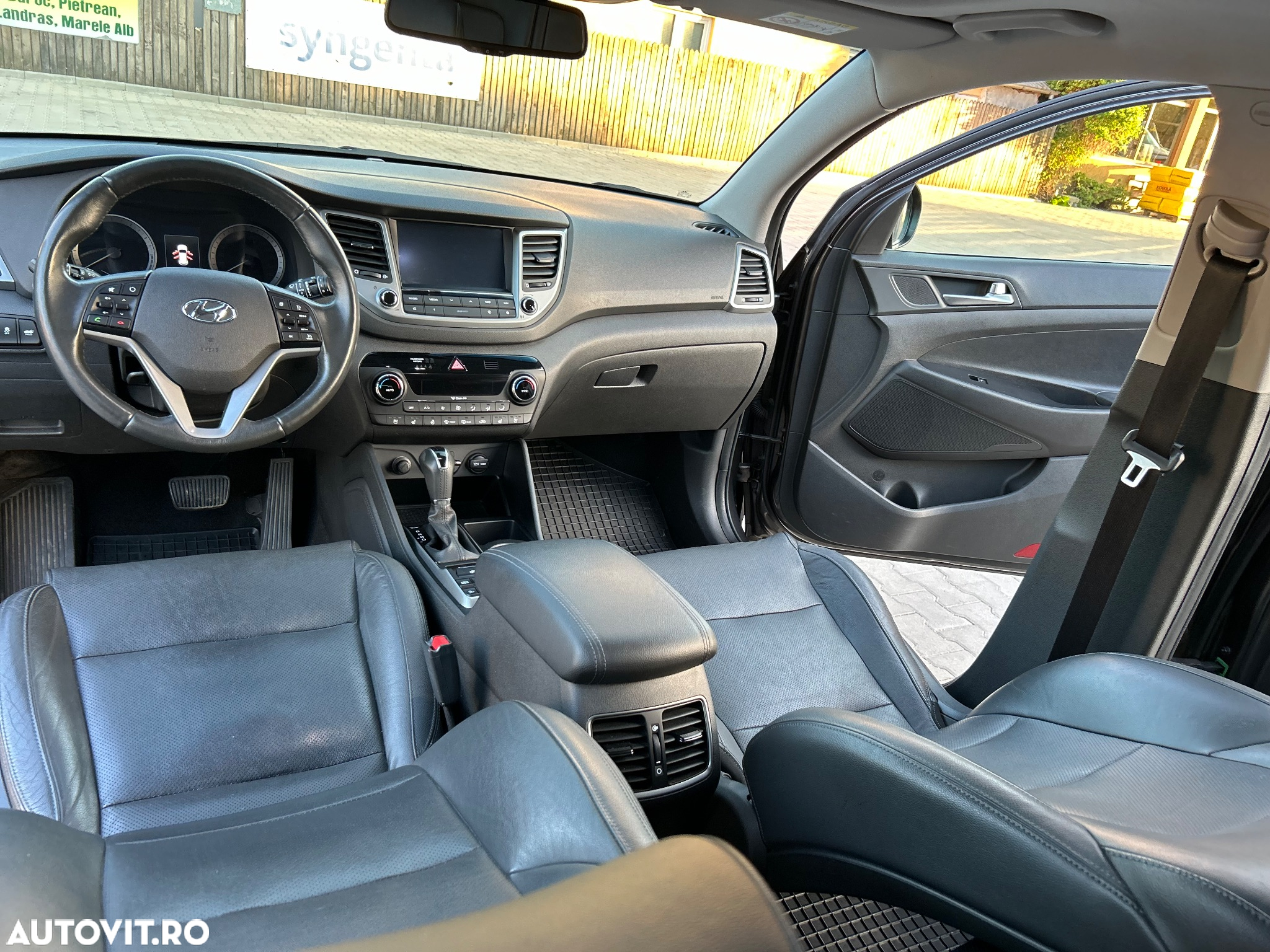 Hyundai Tucson 1.6 T-GDi 4WD 7DCT Luxury Pack+ - 9