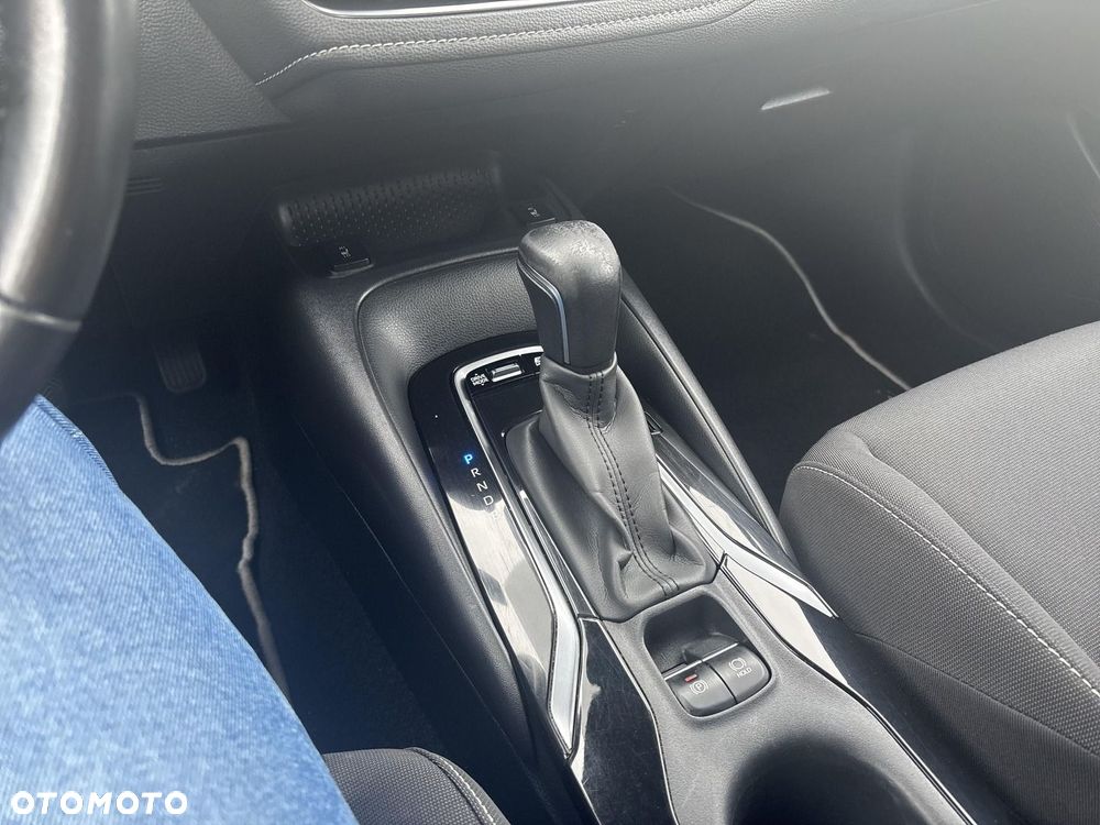 Toyota Corolla 1.8 Hybrid Comfort - 19