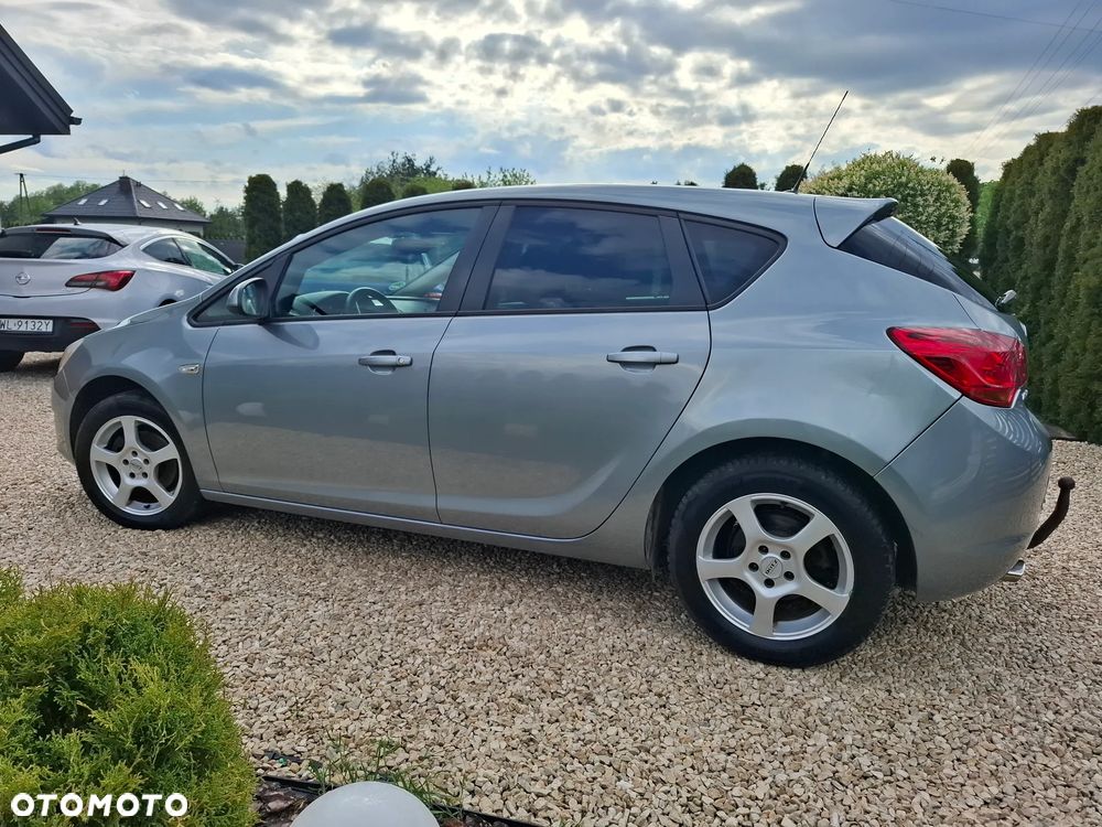 Opel Astra 1.4 Turbo Innovation - 13
