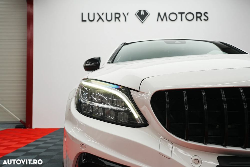 Mercedes-Benz C 220 d Coupe 9G-TRONIC AMG Line - 20