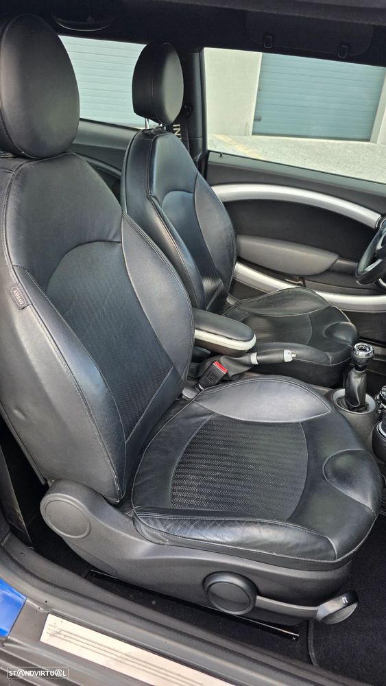 MINI 3 Portas Cooper D - 17
