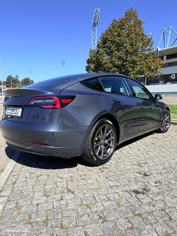 Tesla Model 3 Tração Traseira - 4