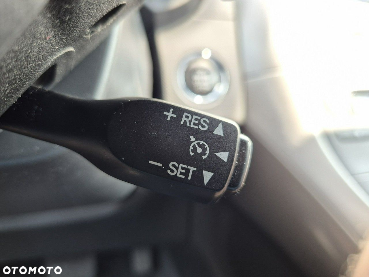 Toyota Auris - 16