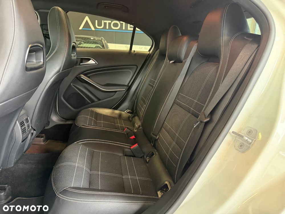 Mercedes-Benz Klasa A 180 CDI (BlueEFFICIENCY) 7G-DCT Urban - 17