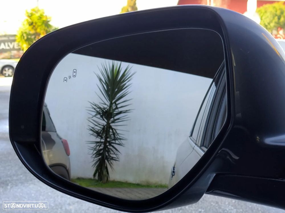 Mitsubishi Outlander - 29