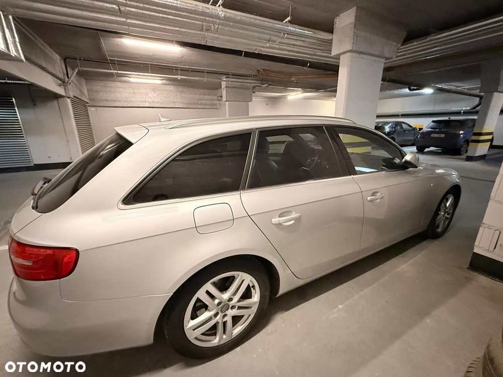 Audi A4 Avant 2.0 TDI DPF multitronic Ambition - 10