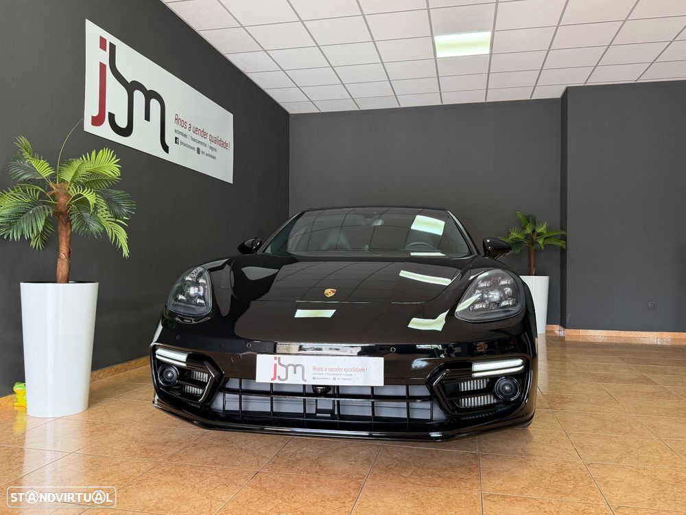 Porsche Panamera Sport Turismo 4 E-Hybrid Edition 10 Anos - 3