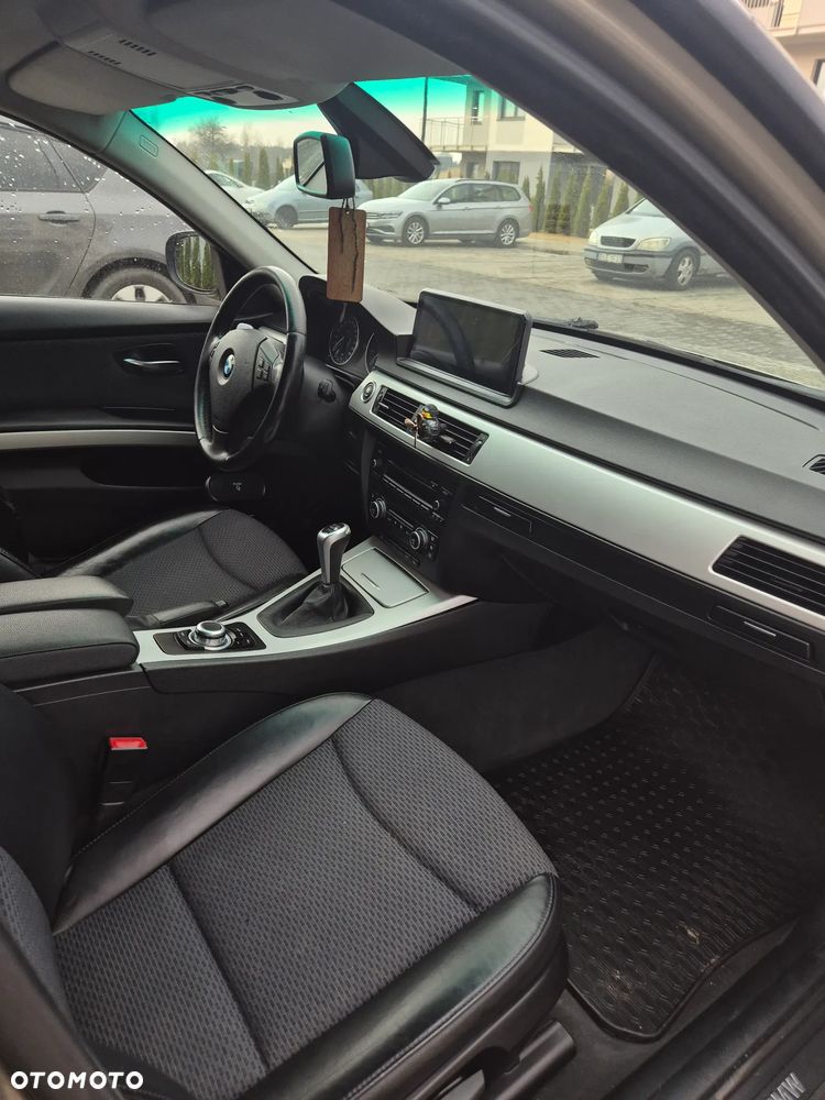 BMW Seria 3 - 16
