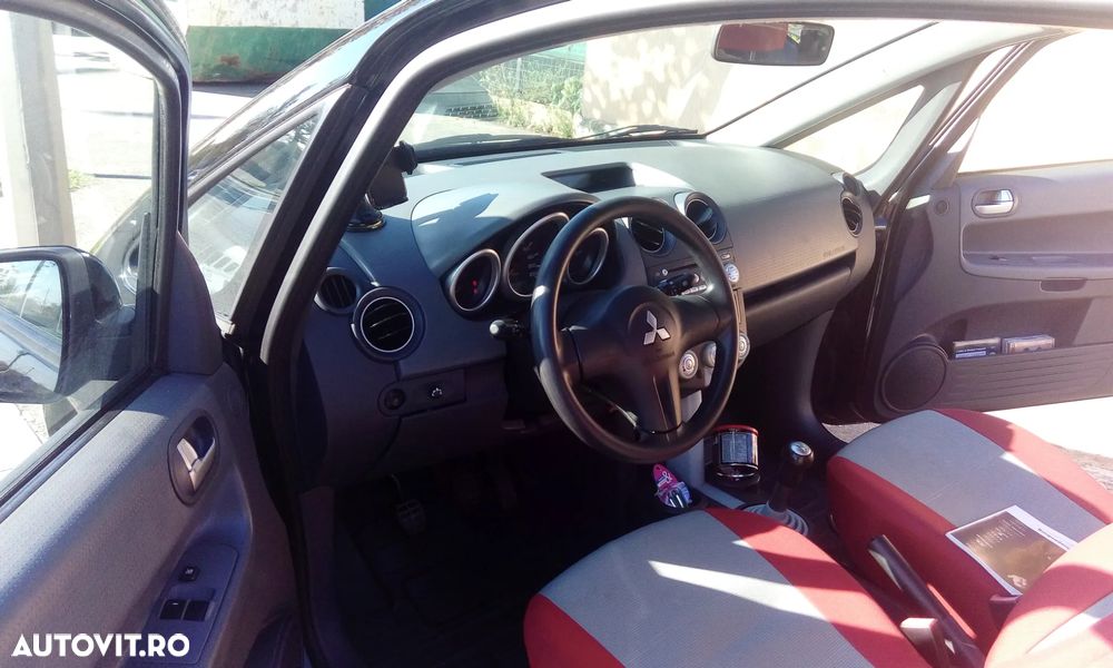 Mitsubishi Colt CZ3 1.3 Invite - 7