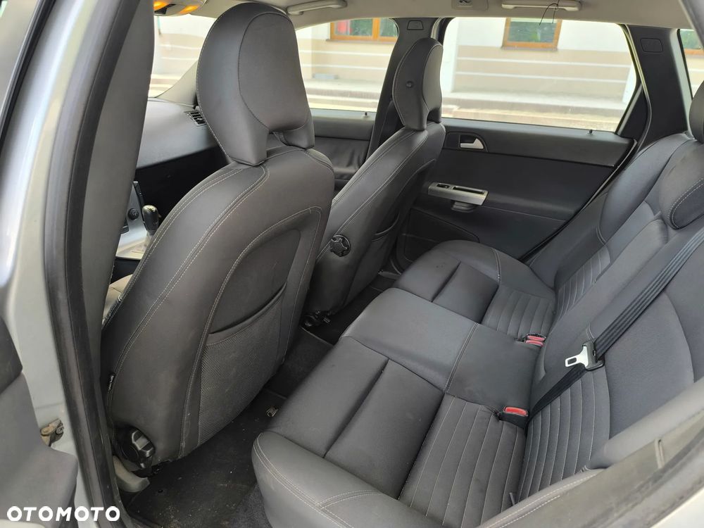 Volvo V50 2.0D - 36